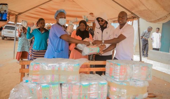 Fortebet Gifts 100 Pregnant Mothers  With Mama Kits